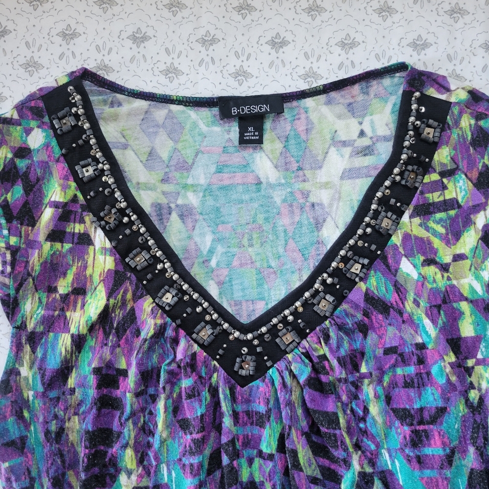 B•Design Multicolored Abstract Shell Sleeve Top - Picture 3 of 7